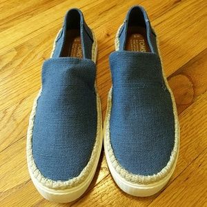 TOMS canvas sunset slip-ons size 6, new